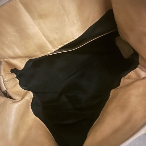 Italian leather Handbag - Picture 2 of 6